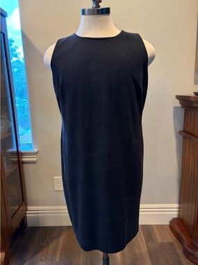 Chico's Black Sleeveless Midi Shift Dress